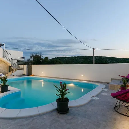 House Pako Marina